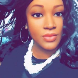 BEAUTIFUL PEARL TIE NECKLACE 
ESTATE FIND JEWELRY VINTAGE TO FASHION